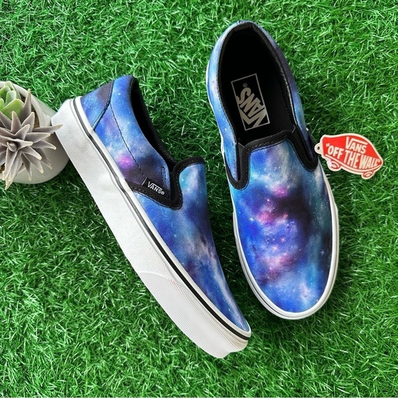 💫Vans Classic Slip On Galaxy SEND OFFERS - Picture 3 of 8